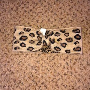 Leopard headband free with purchase.  Read below